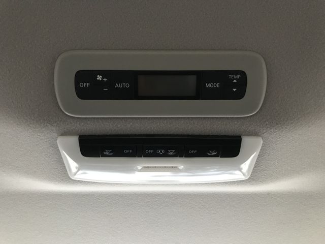 NISSAN SERENA  S-HYBRID 2018 Image 31