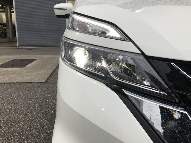 NISSAN SERENA  S-HYBRID 2018 Image 31