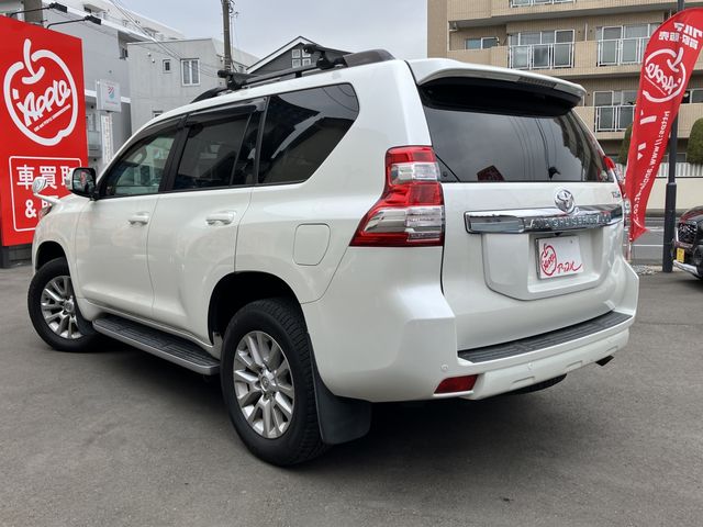 TOYOTA LANDCRUISER PRADO 2016 Image 31