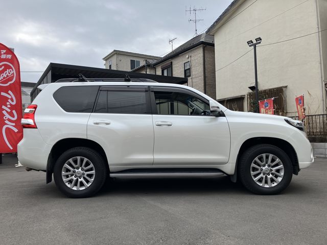 TOYOTA LANDCRUISER PRADO 2016 Image 31
