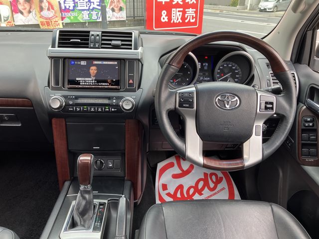 TOYOTA LANDCRUISER PRADO 2016 Image 31