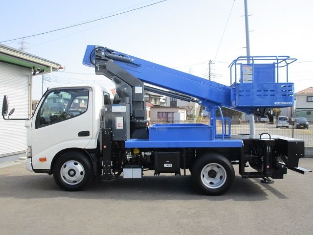 HINO DUTRO 2024 Image 31