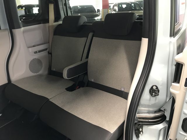 HONDA N BOX 2025 Image 31