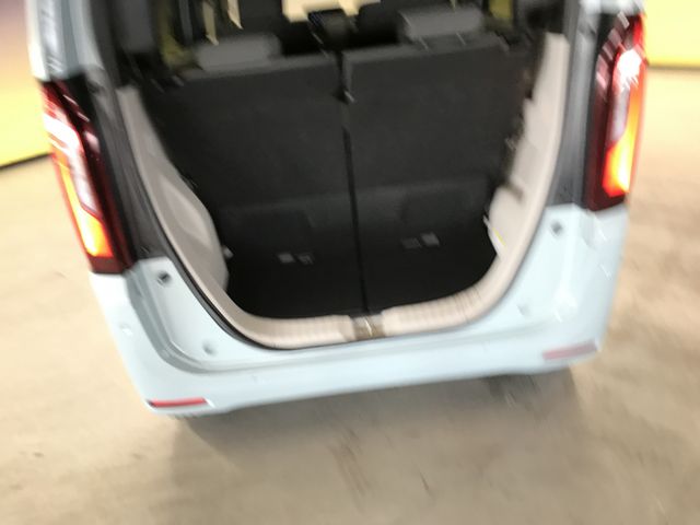 HONDA N BOX 2025 Image 31