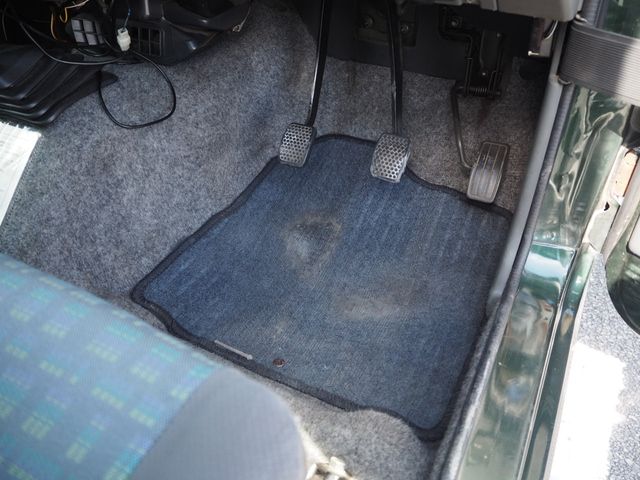 SUZUKI JIMNY 4WD 1998 Image 31