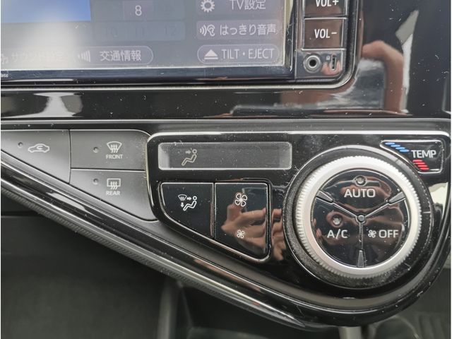 TOYOTA AQUA 2018 Image 31