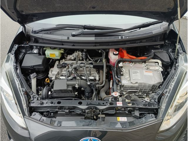 TOYOTA AQUA 2018 Image 31