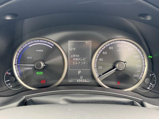 TOYOTA LEXUS NX300H AWD 2019 Image 31