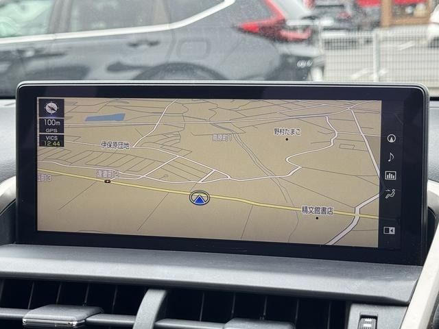 TOYOTA LEXUS NX300H AWD 2019 Image 31