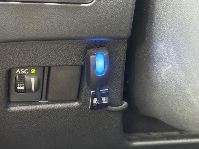 TOYOTA LEXUS NX300H AWD 2019 Image 31