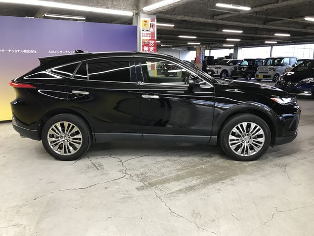 TOYOTA HARRIER 4WD 2022 Image 31