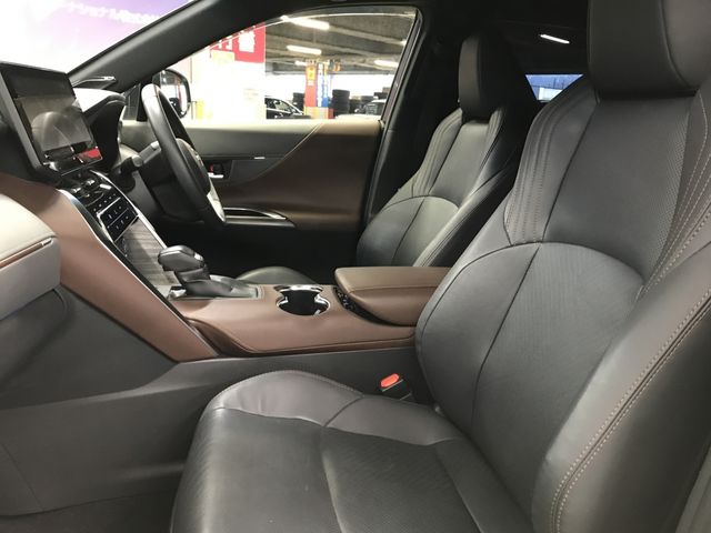 TOYOTA HARRIER 4WD 2022 Image 31