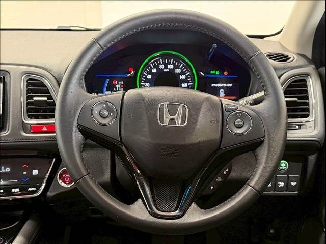 HONDA VEZEL HYBRID 2014 Image 31
