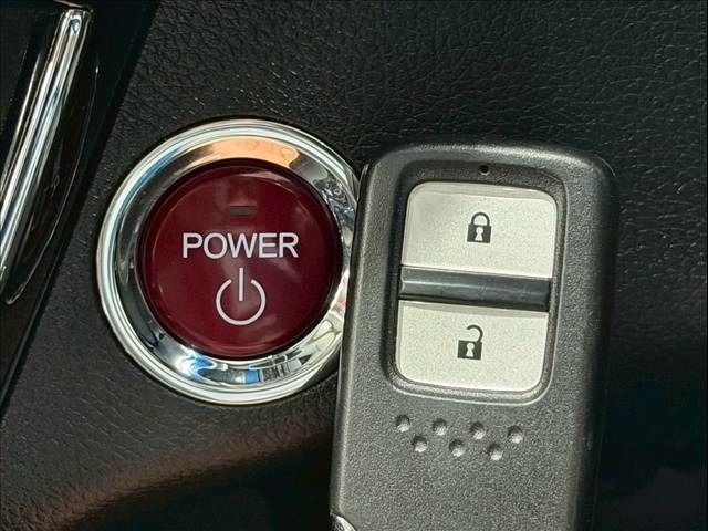 HONDA VEZEL HYBRID 2014 Image 31