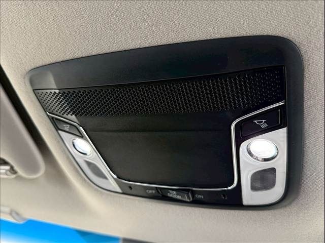 HONDA VEZEL HYBRID 2014 Image 31