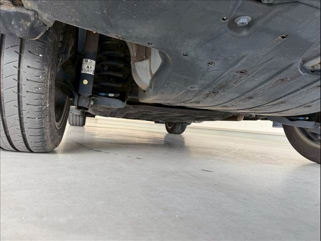 HONDA VEZEL HYBRID 2014 Image 31