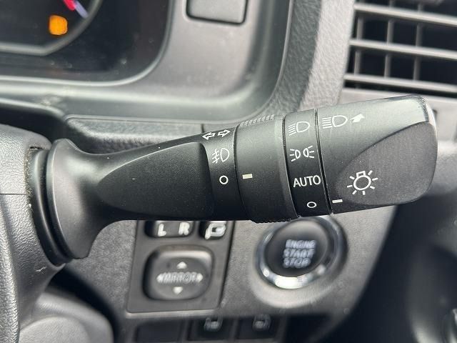 TOYOTA HIACE VAN 2WD 2017 Image 31