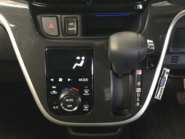 DAIHATSU MOVE CUSTOM 4WD 2018 Image 31