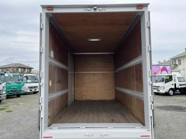 ISUZU ELF 2013 Image 31