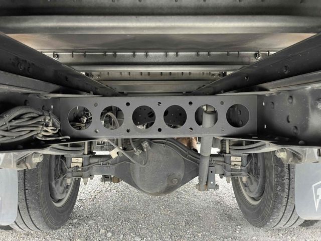 ISUZU ELF 2013 Image 31