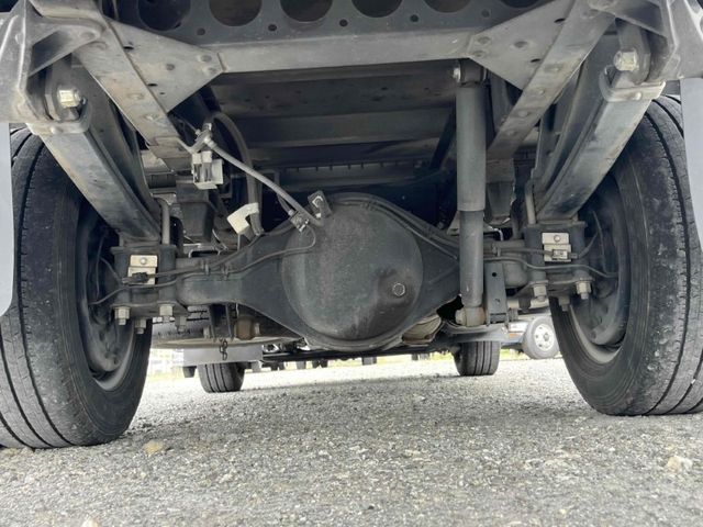 ISUZU ELF 2013 Image 31