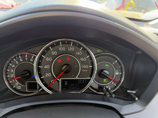 TOYOTA COROLLA FIELDER 2018 Image 31