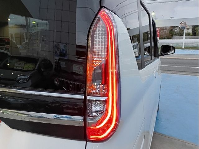 NISSAN ROOX 2023 Image 31