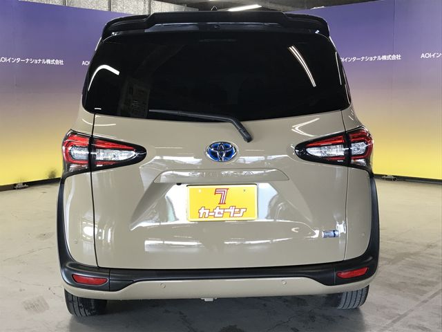 TOYOTA SIENTA HYBRID 2021 Image 31