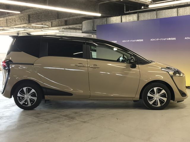 TOYOTA SIENTA HYBRID 2021 Image 31