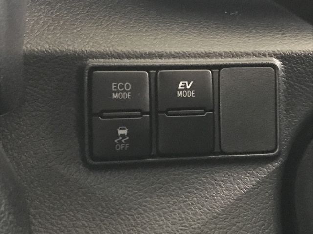 TOYOTA SIENTA HYBRID 2021 Image 31