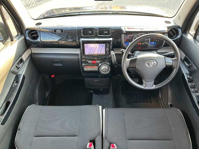 TOYOTA PIXIS SPACE 2013 Image 31