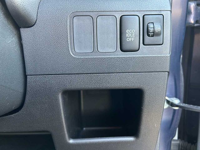 TOYOTA PIXIS SPACE 2013 Image 31