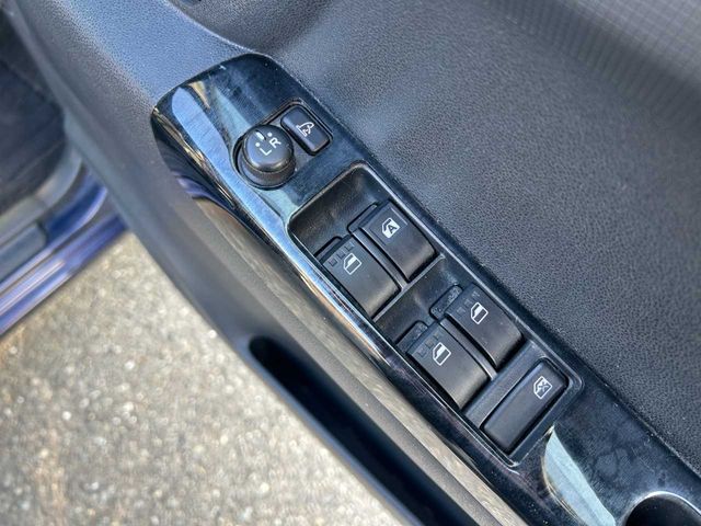 TOYOTA PIXIS SPACE 2013 Image 31