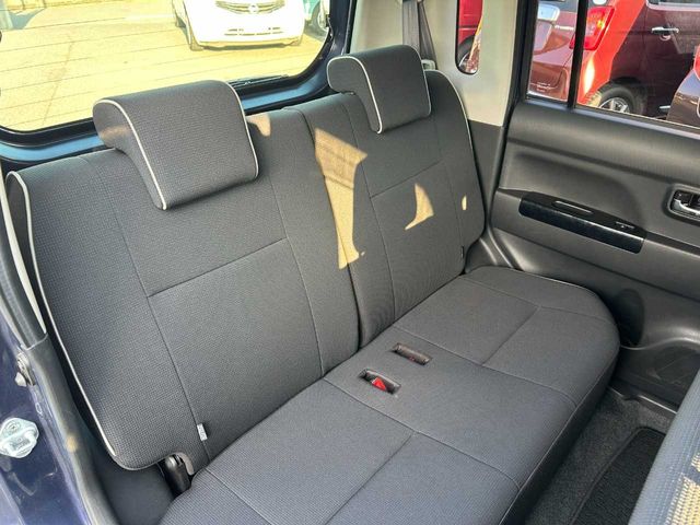 TOYOTA PIXIS SPACE 2013 Image 31