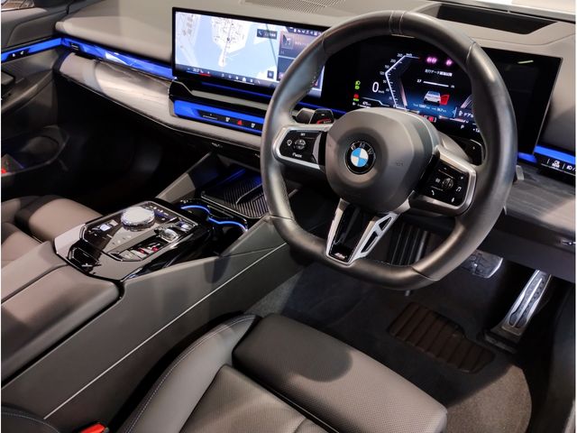 BMW 5SERIES SEDAN 2024 Image 31