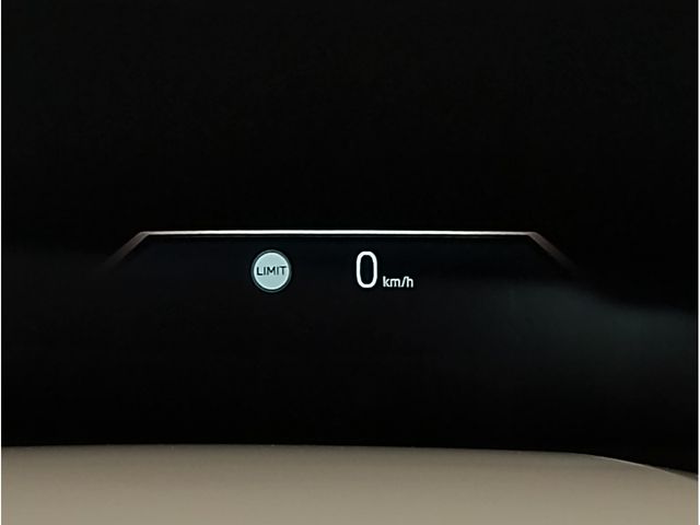 BMW 5SERIES SEDAN 2024 Image 31