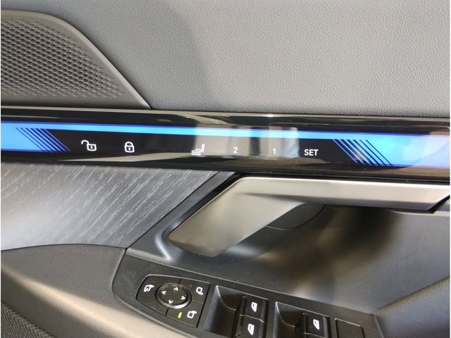 BMW 5SERIES SEDAN 2024 Image 31