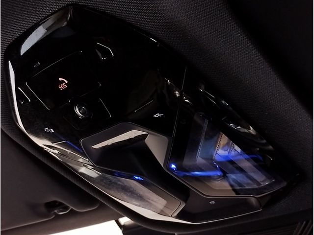 BMW 5SERIES SEDAN 2024 Image 31