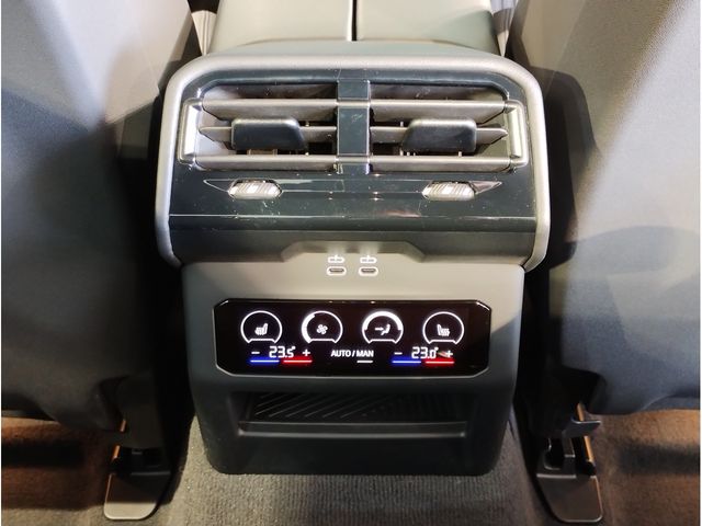 BMW 5SERIES SEDAN 2024 Image 31