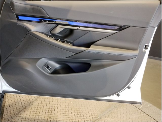 BMW 5SERIES SEDAN 2024 Image 31