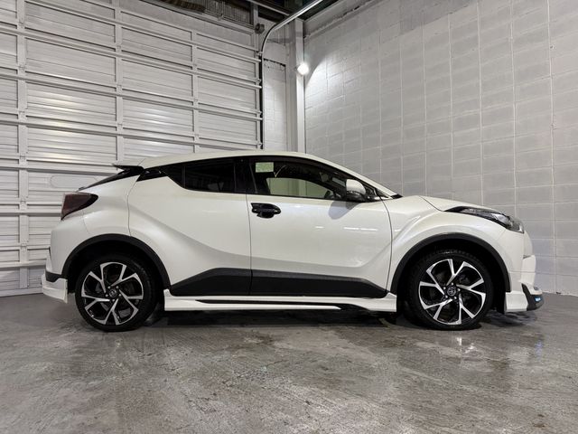 TOYOTA C-HR 4WD 2017 Image 31
