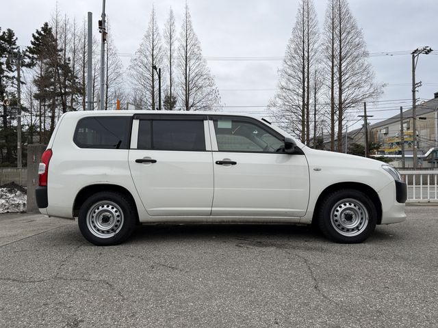 TOYOTA PROBOX VAN 2WD 2022 Image 31