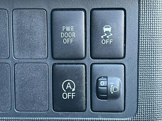 TOYOTA SPADE 2013 Image 31