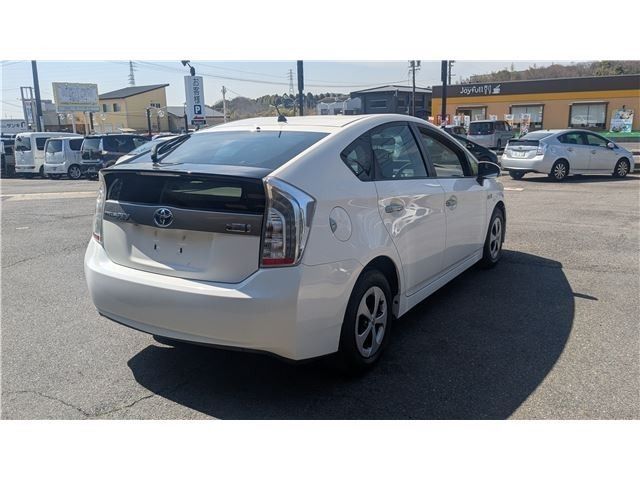 TOYOTA PRIUS PHV 2012 Image 31