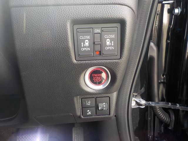 HONDA N BOX CUSTOM 4WD 2021 Image 31