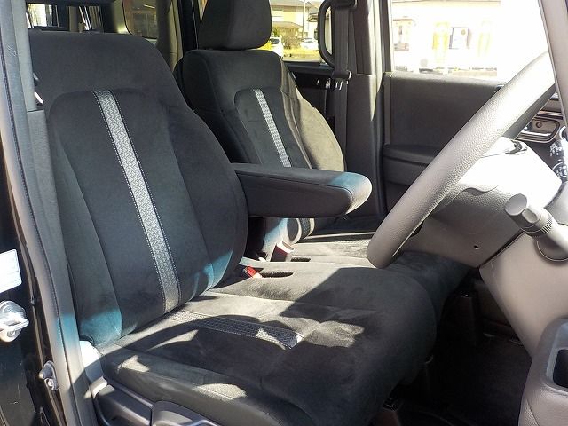 HONDA N BOX CUSTOM 4WD 2021 Image 31