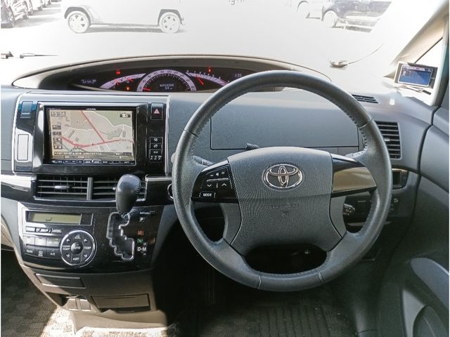 TOYOTA ESTIMA 2013 Image 31