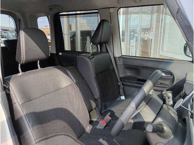 DAIHATSU TANTO CUSTOM 2018 Image 31