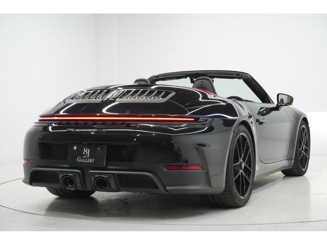 PORSCHE 911 OPEN 2025 Image 31