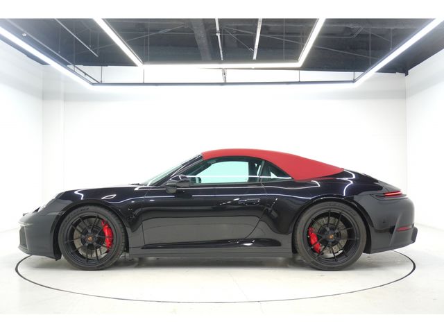 PORSCHE 911 OPEN 2025 Image 31